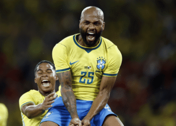 Testes de Ancelotti no Maracanã terminam com goleada do Brasil sobre o Panamá antes da