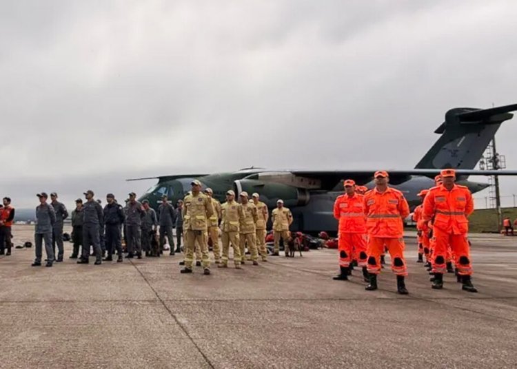 Venezuela recebe com urgência socorro brasileiro após terremotos com 40 mil desaparecidos