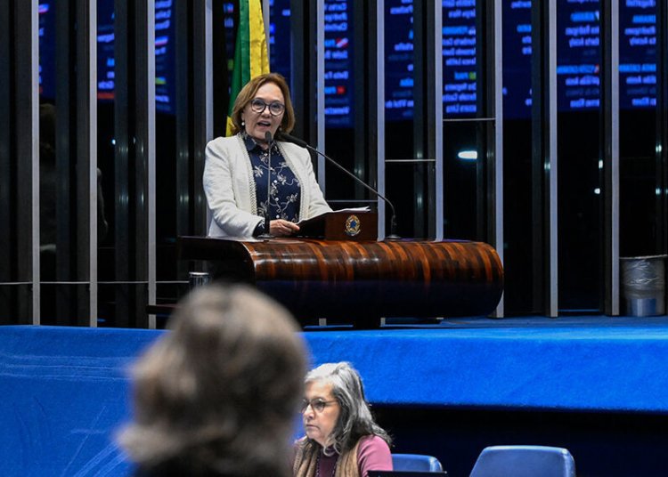 Zenaide Maia exige fim da escala 6 por 1 no Senado e critica a defesa do modelo de Estado mínimo