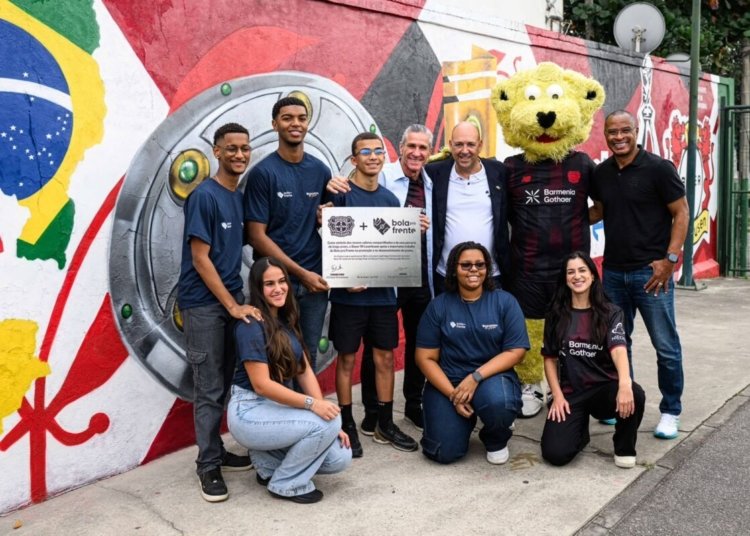 Bayer Leverkusen e Instituto Bola pra Frente unem forças para capacitar jovens no Rio