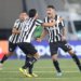 Botafogo vence o Santos e assume a liderança do Brasileirão enquanto o Vasco perde para o Vitória