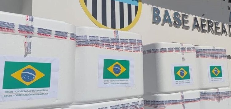 Brasil envia 690 mil doses de vacinas para auxiliar Venezuela após terremotos devastadores