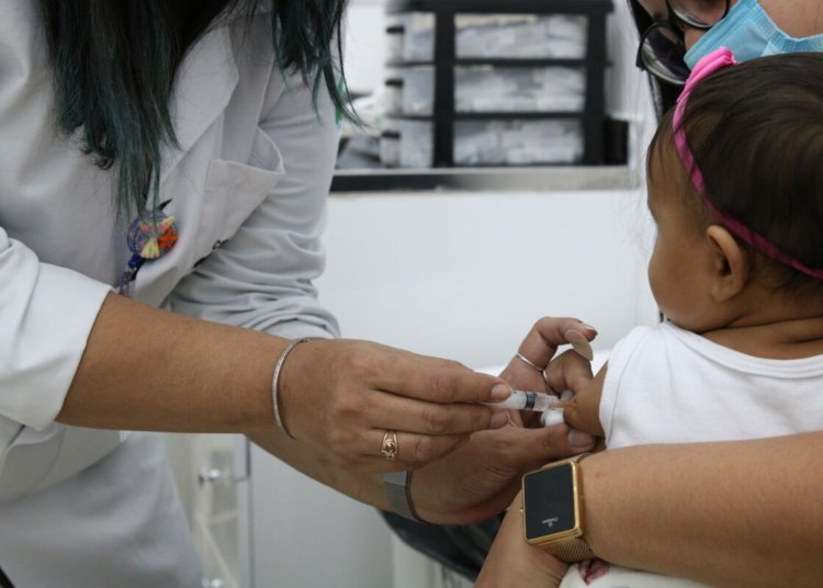 Cerca de 13,5 milhões de crianças no mundo não receberam nenhuma dose de vacina em 2025