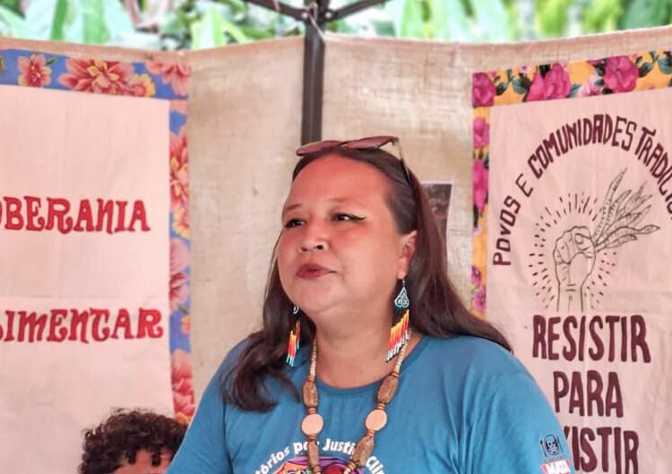 Comunidades femininas da Amazônia combatem crise climática com o resgate de saberes ancestrais