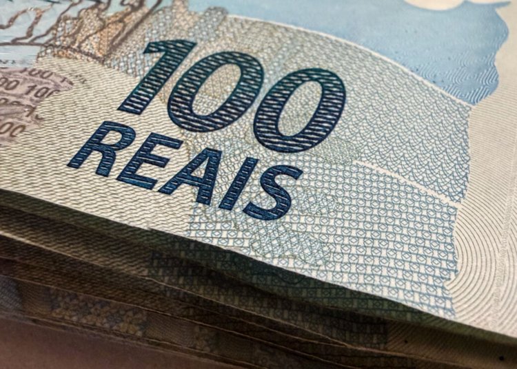 Cotação do dólar recua a R$ 5,07 e alcança patamar mais baixo em trinta dias