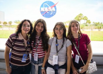 Estudantes brasileiras levam projeto sobre câncer de mama ao espaço com prêmio internacional