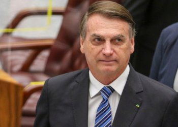 Exército formaliza entrega de armamento de Jair Bolsonaro à PF e aponta ausência de duas peças
