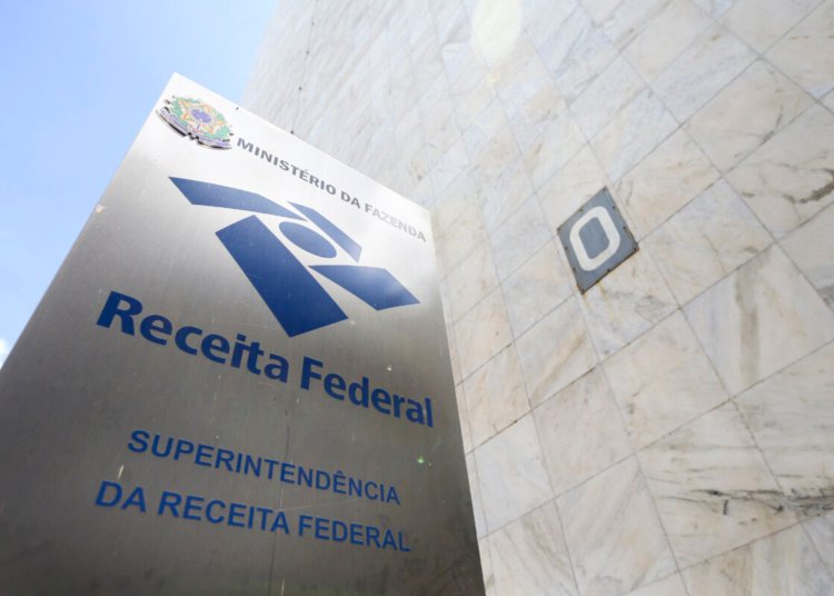 Imposto sobre dividendos rende R$ 10,8 bilhões a menos que o previsto pela Receita