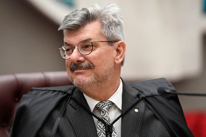 Ministro Marco Buzzi é alvo de investigação no STF sobre suposta venda de sentenças