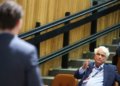 Nobel de Economia Christopher Pissarides minimiza impacto da IA no desemprego global