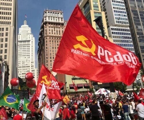 PCdoB formaliza aliança para a corrida presidencial ao lado de Luiz Inácio Lula da Silva