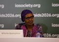 Queda histórica nas infecções por HIV enfrenta risco por colapso no financiamento global