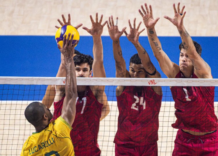 Seleção brasileira de vôlei se complica na Liga das Nações após derrota para os Estados Unidos