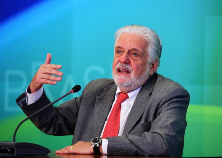 Senador Jaques Wagner é convocado pela PF para depor sobre supostas fraudes no Banco Master