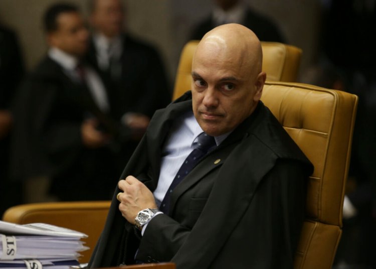 STF intima sete tribunais a explicar repasses acima do teto sob pena de afastamento