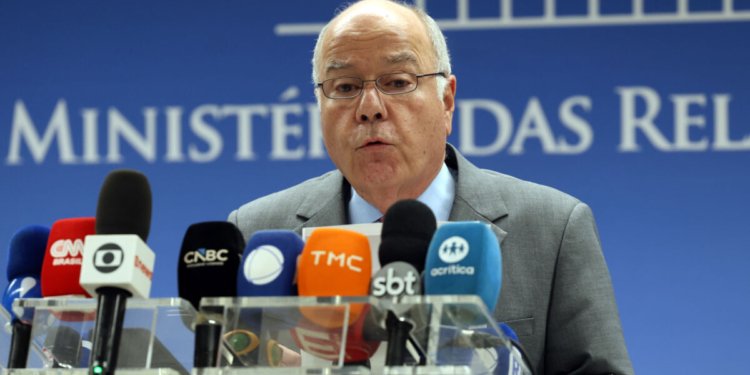 Tarifa de 25% imposta pelos EUA sobre produtos brasileiros entra em vigor nesta quarta-feira