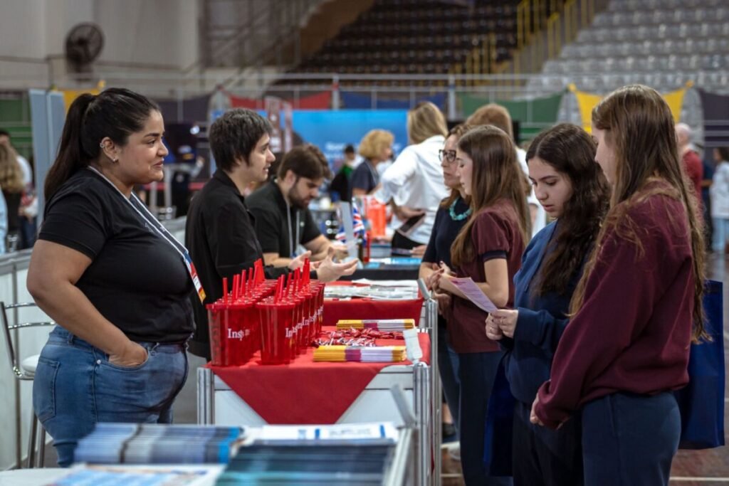 Feira de faculdades vai reunir mais de 20 instituições do Brasil e do exterior em Vitória