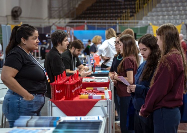 Feira de faculdades vai reunir mais de 20 instituições do Brasil e do exterior em Vitória