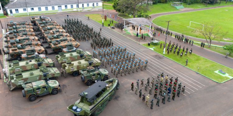 Brasil encerra exercício militar internacional com foco em operações de paz em Foz do Iguaçu