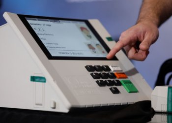 Candidaturas ao pleito de outubro encerram prazo com 18 mil inscritos e definem corrida