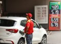 Decisão de elevar mistura de etanol na gasolina para 32% enfrenta contestações judiciais