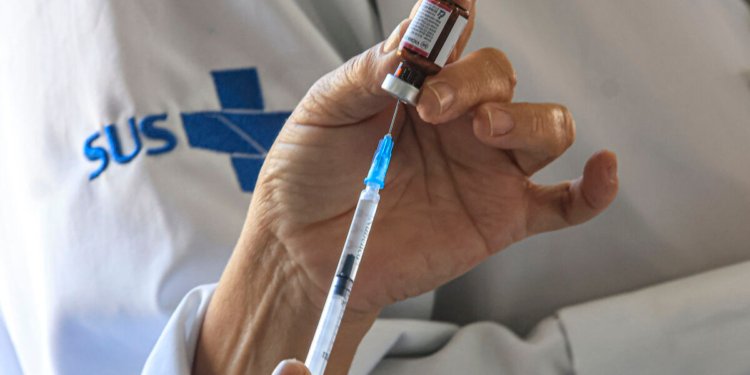 Dia D de multivacinação convoca crianças e jovens para atualização de cadernetas neste sábado