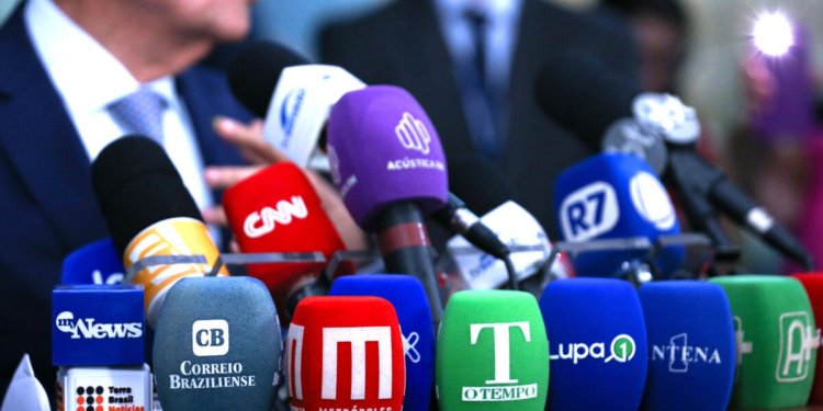 Fenaj solicita ao STF revisão sobre obrigatoriedade do diploma para o exercício do jornalismo