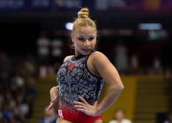 Flávia Saraiva brilha no Brasileiro de Ginástica e alcança nota de nível mundial