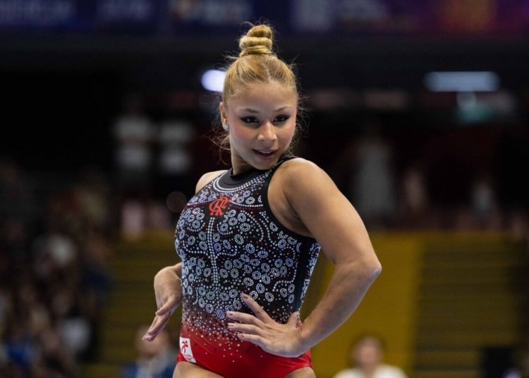 Flávia Saraiva brilha no Brasileiro de Ginástica e alcança nota de nível mundial