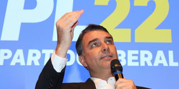 Flávio Bolsonaro é o nome do PL para disputar a Presidência da República
