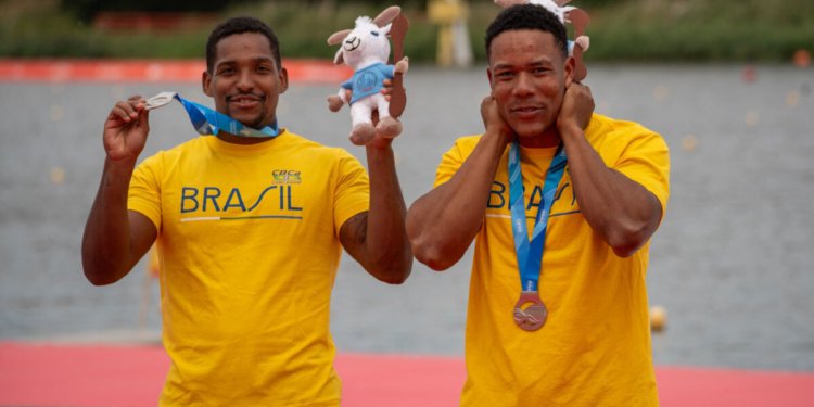 Jacky Godmann e Gabriel Nascimento garantem prata inédita no Mundial de Canoagem
