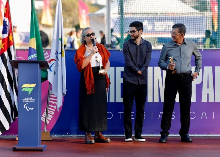 Legado da primeira medalha paralímpica do Brasil é celebrado por familiares em São Paulo
