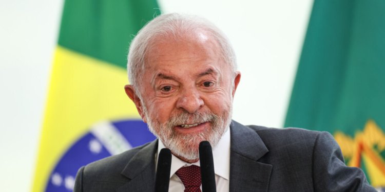 Lula condiciona aceite de embaixador indicado por Donald Trump ao fim das eleições de outubro