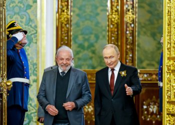 Lula e Vladimir Putin discutem balança comercial e impasses globais em telefonema de uma hora