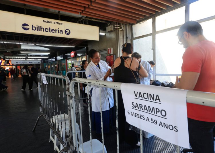 Ministério da Saúde intensifica vacinação contra sarampo após novos casos em São Paulo
