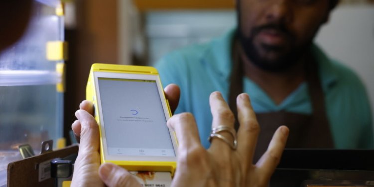 Monitor do PIB registra alta de 0,3% e sinaliza desaceleração na economia brasileira atual