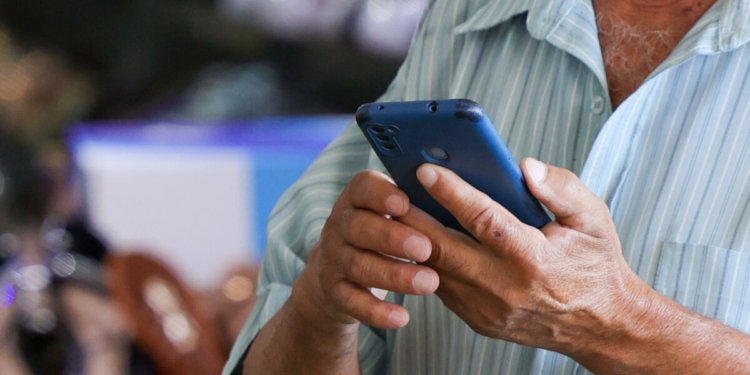 Procon-RJ lança guia contra dependência e endividamento em apostas online