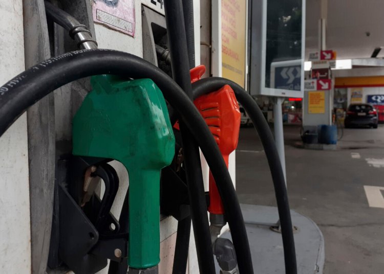 Refinaria de Mataripe reduz preço da gasolina em 11,3% após nova medida do governo federal