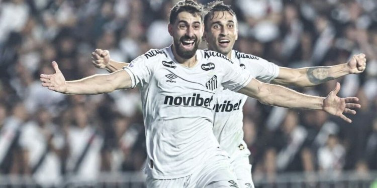 Santos respira fora da zona de rebaixamento ao golear o Vasco por 3 a 0 em São Januário