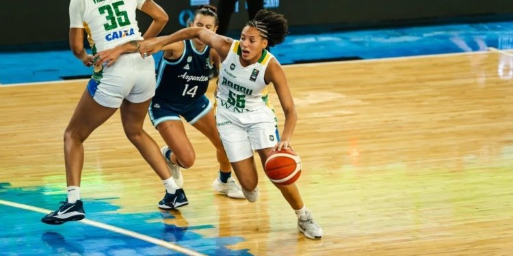 Seleção brasileira de basquete vence Argentina e avança à semifinal do Pré-Olímpico