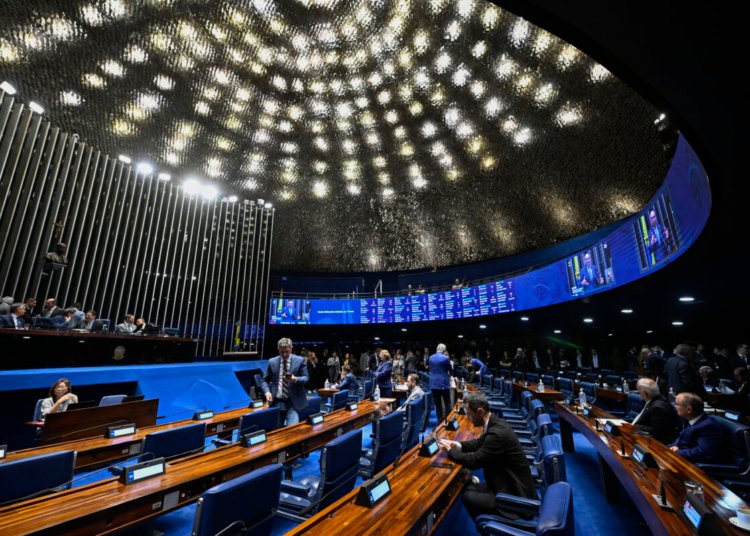 Senado aprova programa para ampliar a produção nacional de fertilizantes