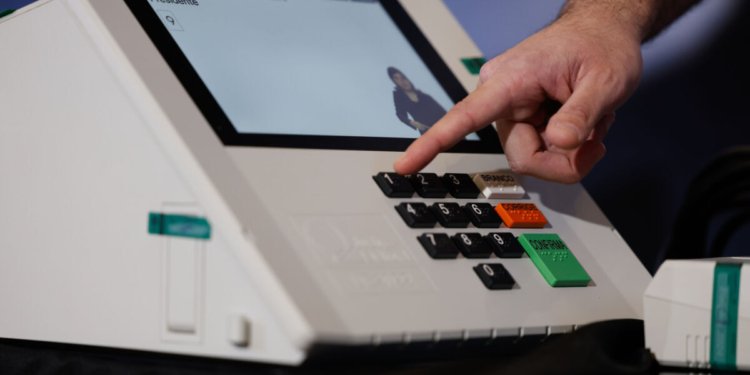 Sistemas eleitorais ficam blindados contra modificações após assinatura digital e lacração