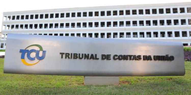 TCU entrega lista de contas rejeitadas ao TSE e define rumo de candidaturas em outubro