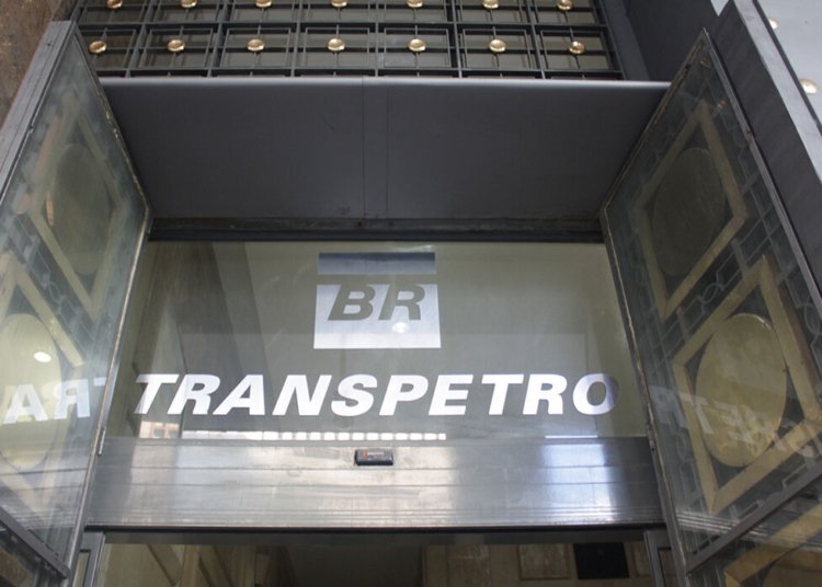 Transpetro lança concurso com mais de 4 mil vagas e remunerações de até R$ 15 mil
