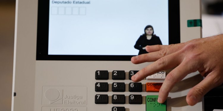 TRE-RJ transfere 66 seções eleitorais para neutralizar influência do crime organizado