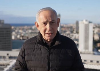 Benjamin Netanyahu prevê queda do regime iraniano enquanto conflitos se espalham na região