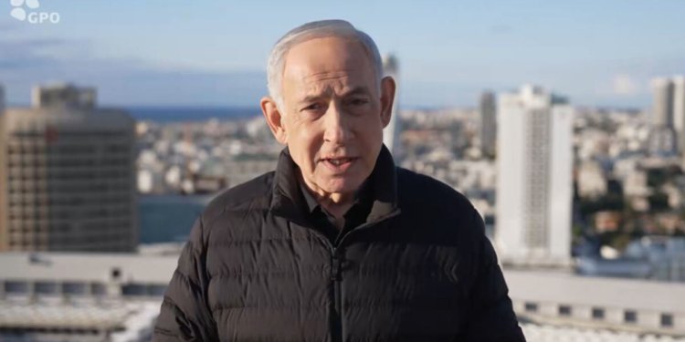 Benjamin Netanyahu prevê queda do regime iraniano enquanto conflitos se espalham na região