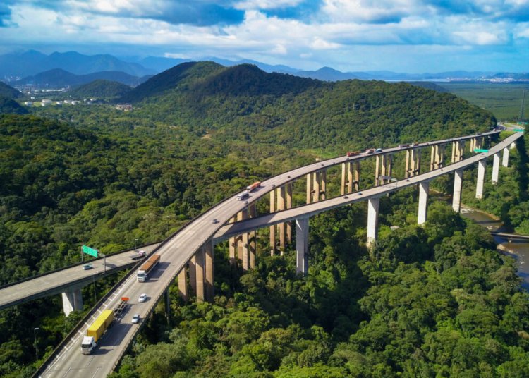 Brasil precisa dobrar investimentos em infraestrutura para superar déficit histórico