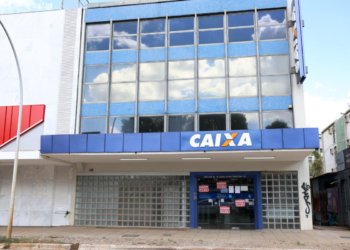 Empregados da Caixa votam na segunda-feira se encerram greve após nova proposta do banco