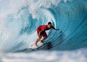 Gabriel Medina conquista vice-campeonato em Fiji após nota máxima na final da WSL